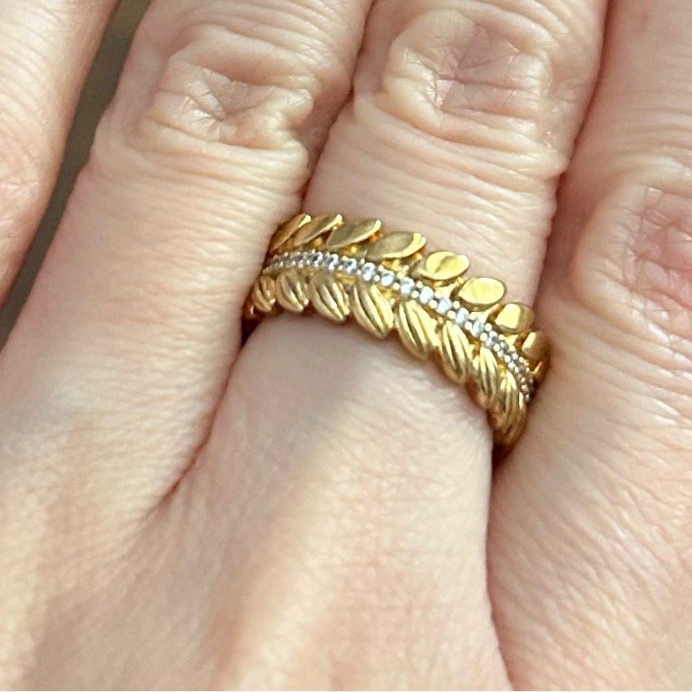 Pandora ring